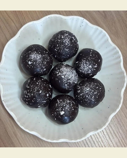 Power Bites Combo – Chocolate + Makhana Ladoos